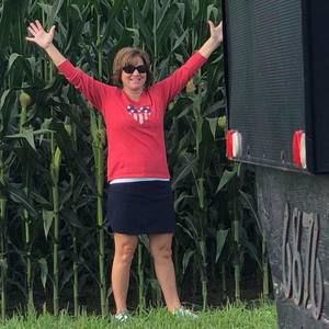 Meet your Posher, Laurie